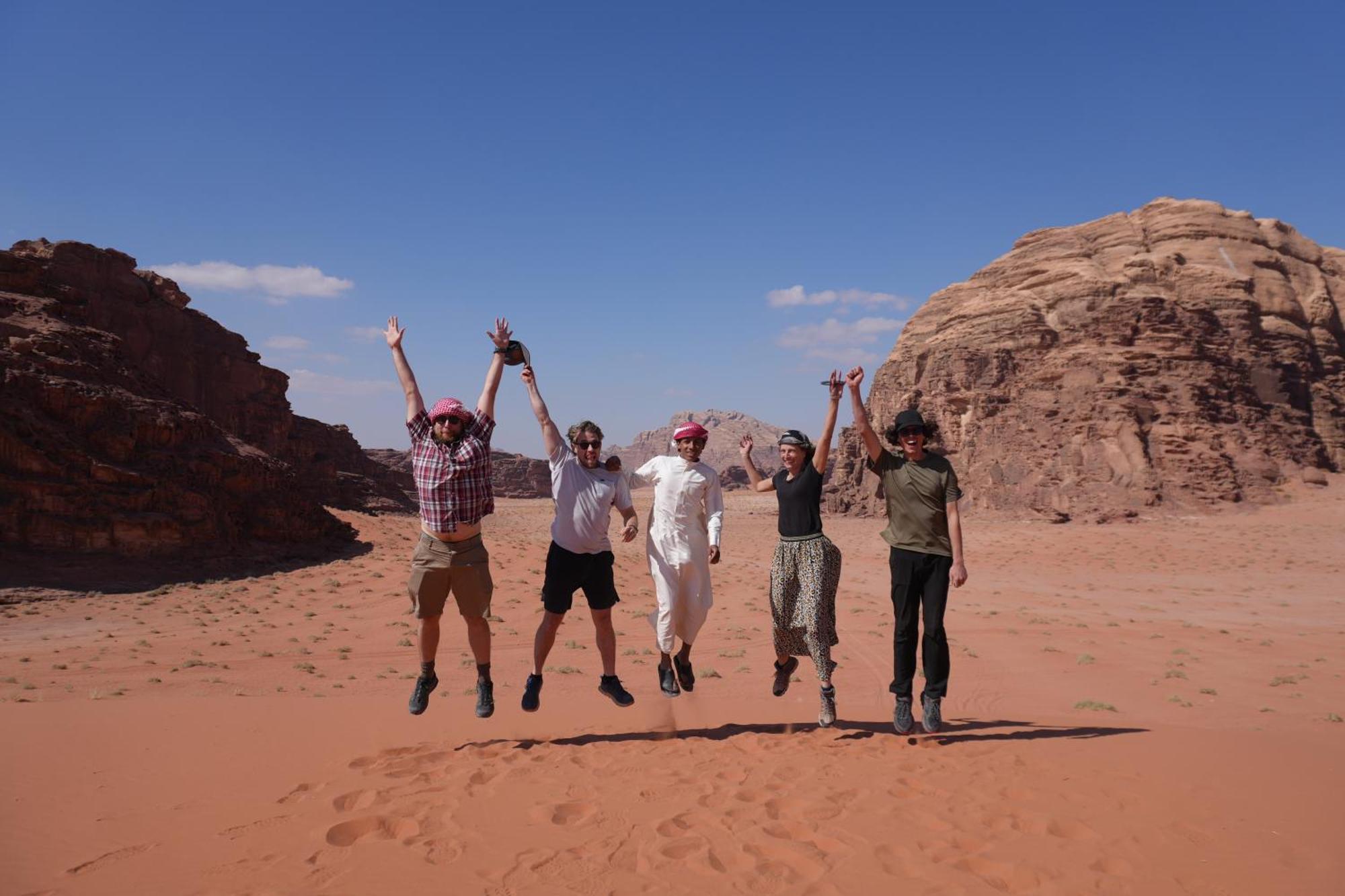 Bedouin Cave Wadi Rum Campsite Hotel Exterior photo